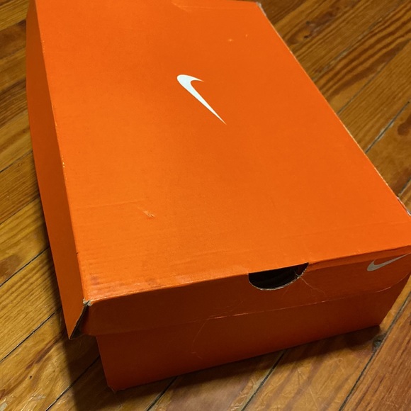 Nike Air Max Wildcard HC. A07351-006x Size 10.5 US. - Picture 4 of 5